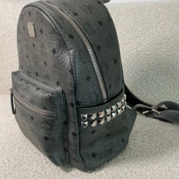 Authentic MCM Visetos Stud Stark Backpack Phantom Grey - Picture 3 of 12